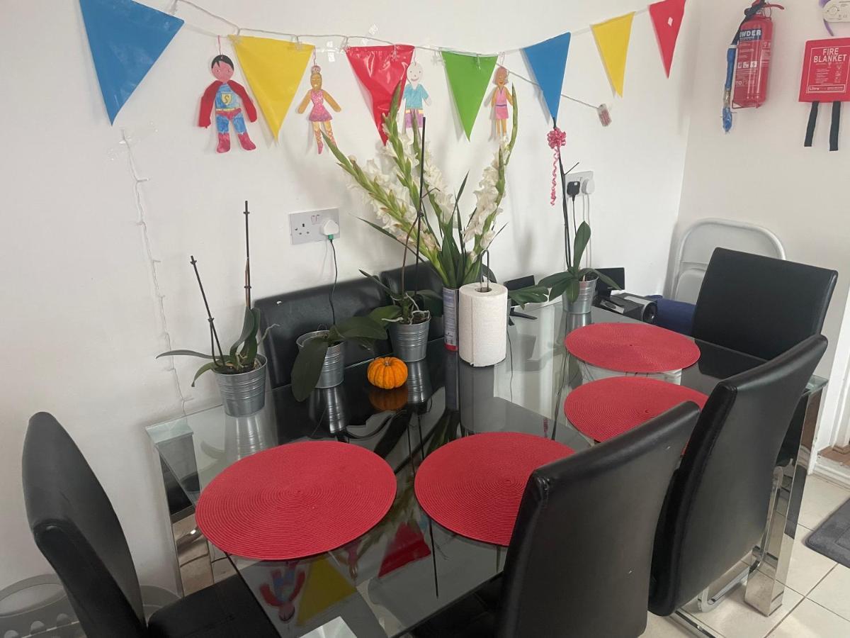 Friendly House Appartement Londen Buitenkant foto